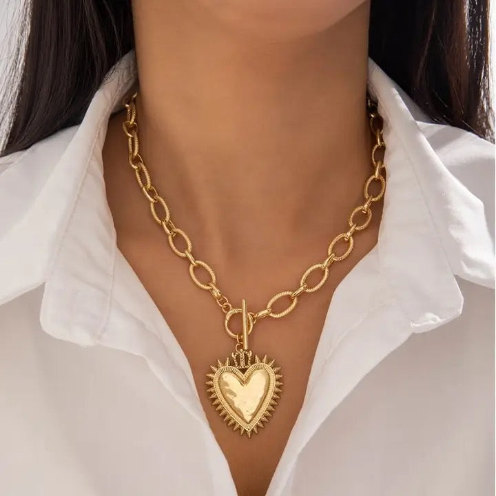 Spiked Heart Chunky Chain Toggle Necklace