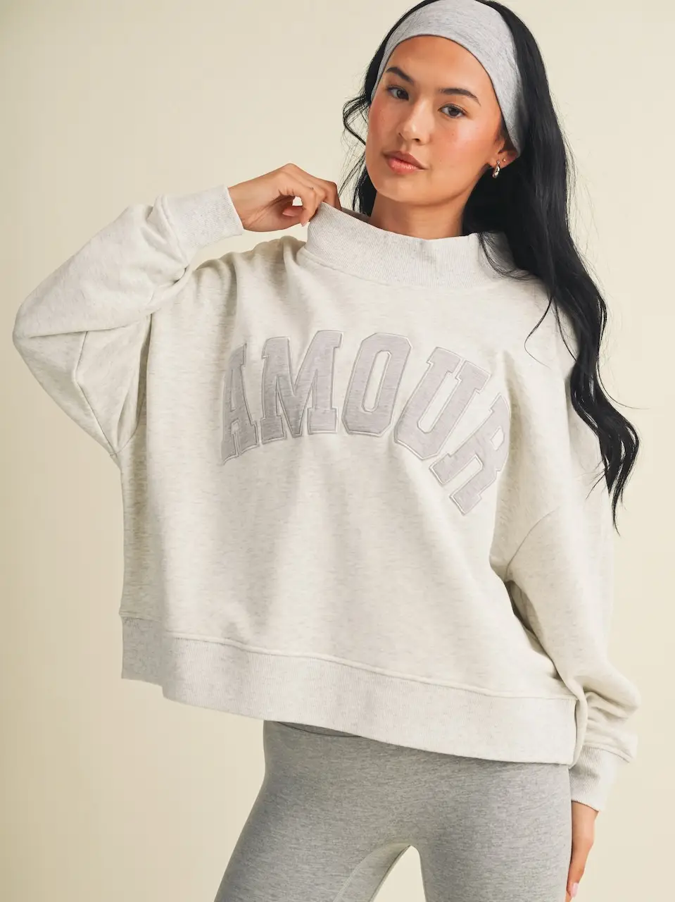 Amour Mock Neck Sweat Shirt
