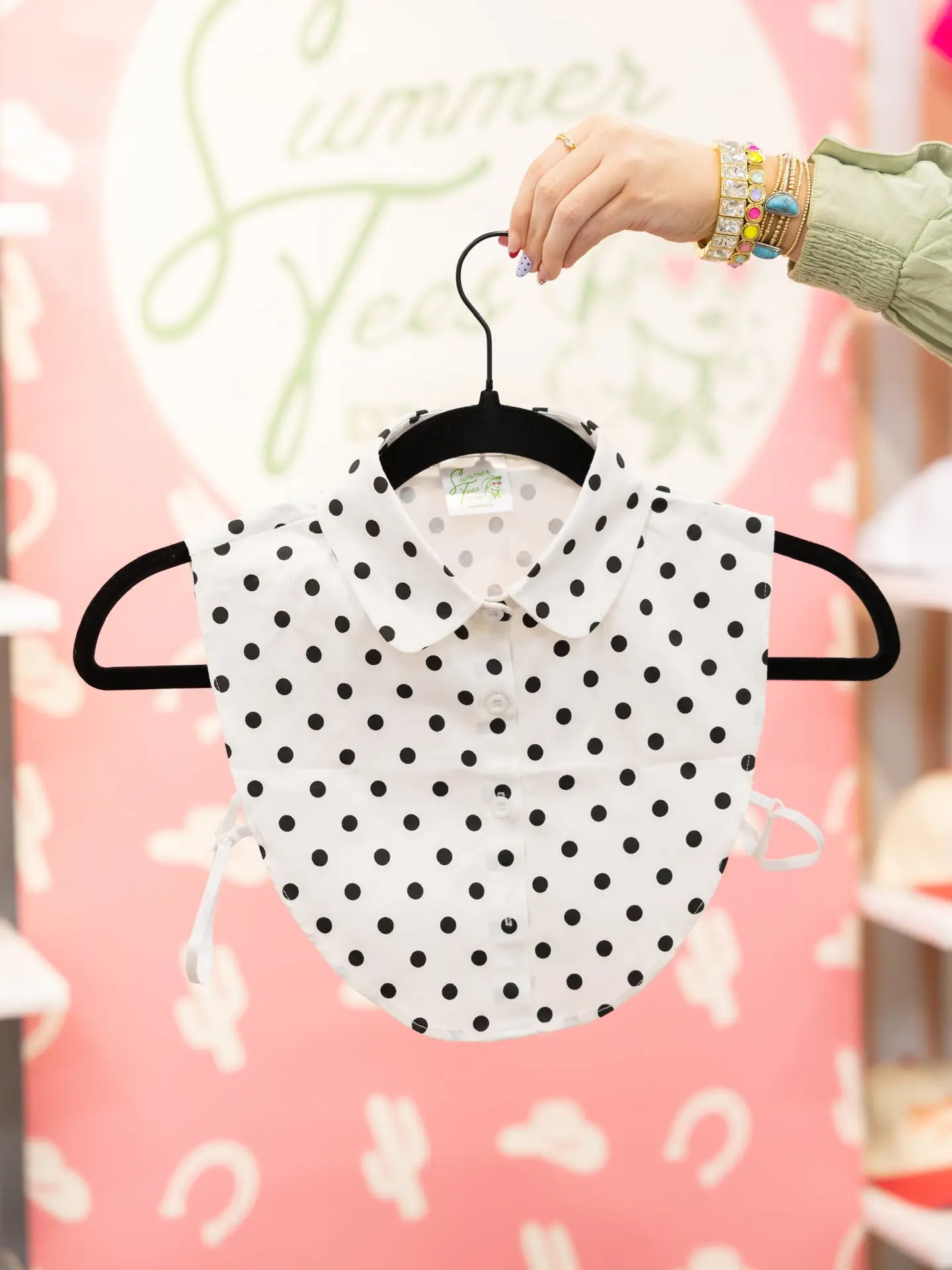 Polka Dot Corporate Collar